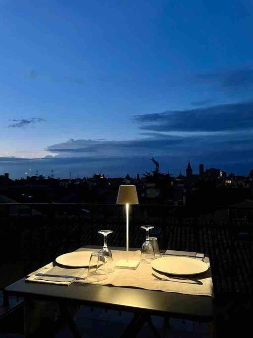 Romantic Attic Room With Panoramic View Bolonia Exterior foto