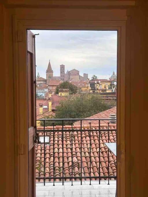 Romantic Attic Room With Panoramic View Bolonia Exterior foto
